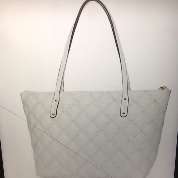 COPY - 🆕 NWT LIZ CLAIBORNE TOTE - Picture 3 of 9